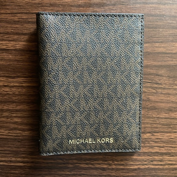 Michael Kors Bags Michael Kors Passport Wallet Poshmark